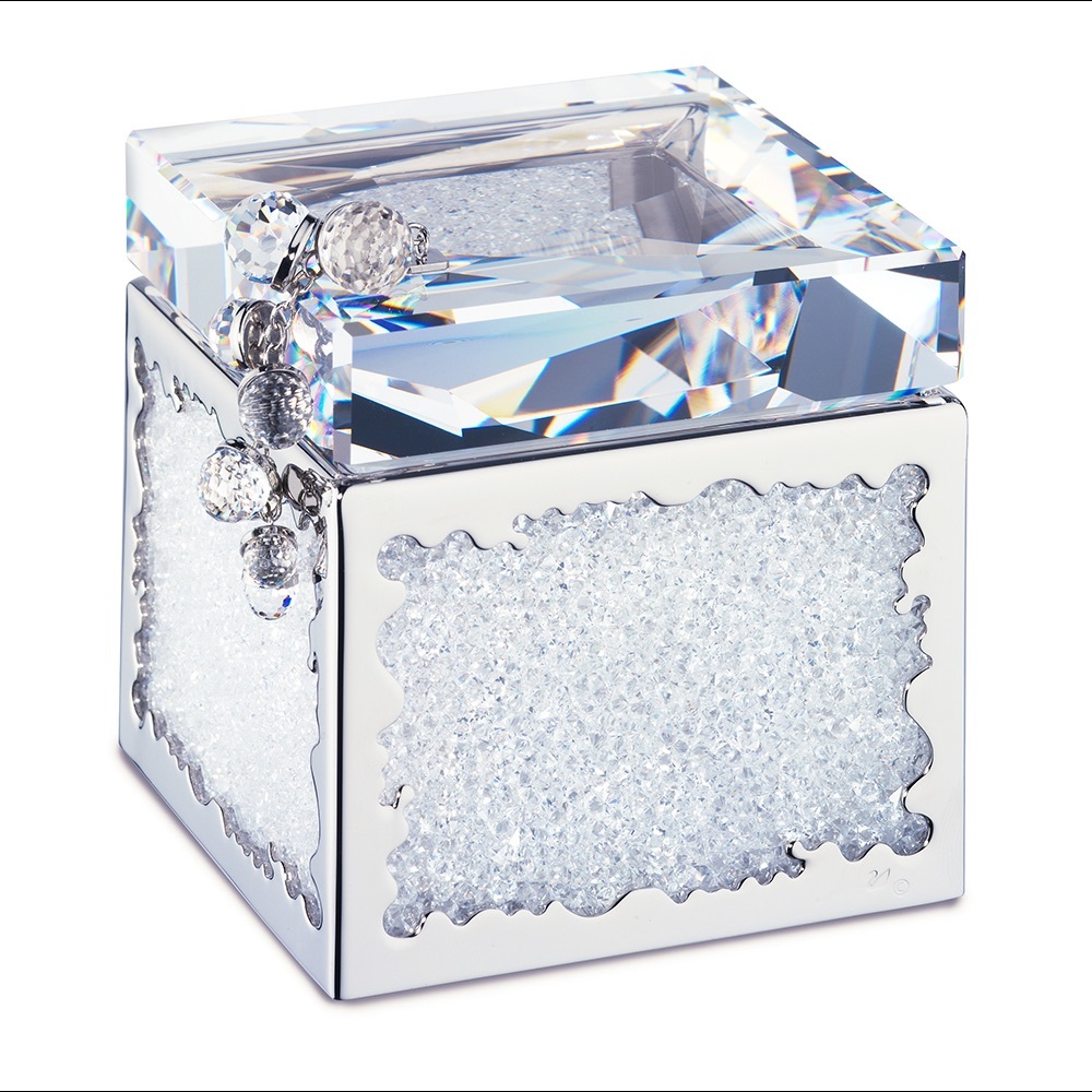 Swarovski Crystalline Treasure Box. Retired and Rare.